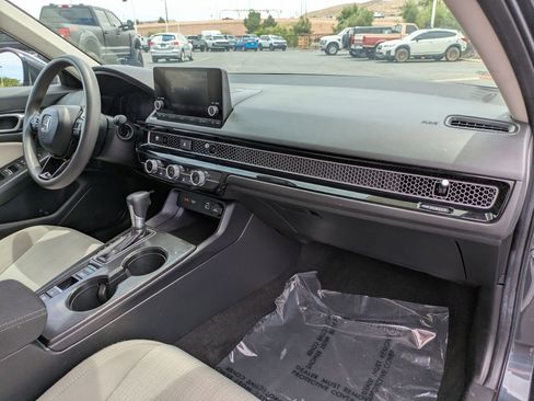 Used 2024 Honda Civic LX image 31