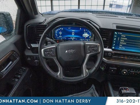 Used 2023 Chevrolet Silverado 1500 RST AWD/4WD image 5