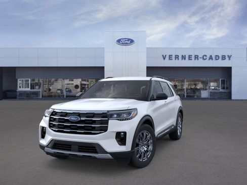 New 2025 Ford Explorer Active w/ Active Comfort Package image 2