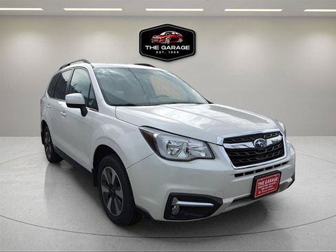 Used 2017 Subaru Forester 2.5i Limited AWD/4WD image 7
