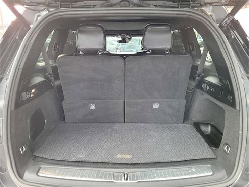 Used 2023 Jeep Grand Cherokee L Summit w/ Luxury Tech Group V image 19