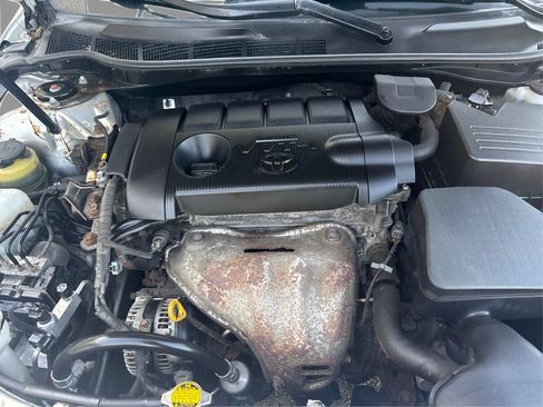 Used 2011 Toyota Camry XLE w/ XLE Extra-Value Pkg #2 FWD image 13