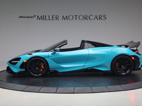 Used 2022 McLaren 765LT RWD image 3