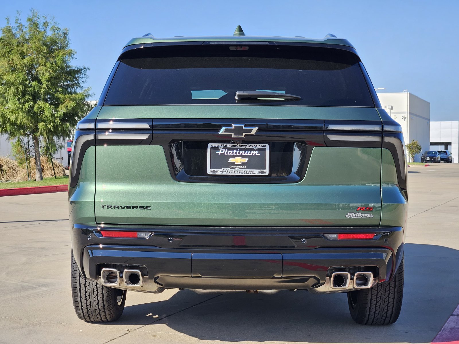 New 2027 Chevrolet Traverse RS w/ LPO, Floor Liner Package FWD image 8