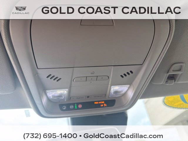 Used 2020 Cadillac XT4 Luxury w/ Cold Weather Package FWD image 22