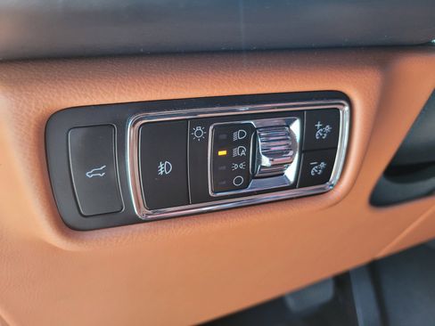 Used 2023 Lincoln Aviator Black Label w/ Dynamic Handling Package AWD/4WD image 15