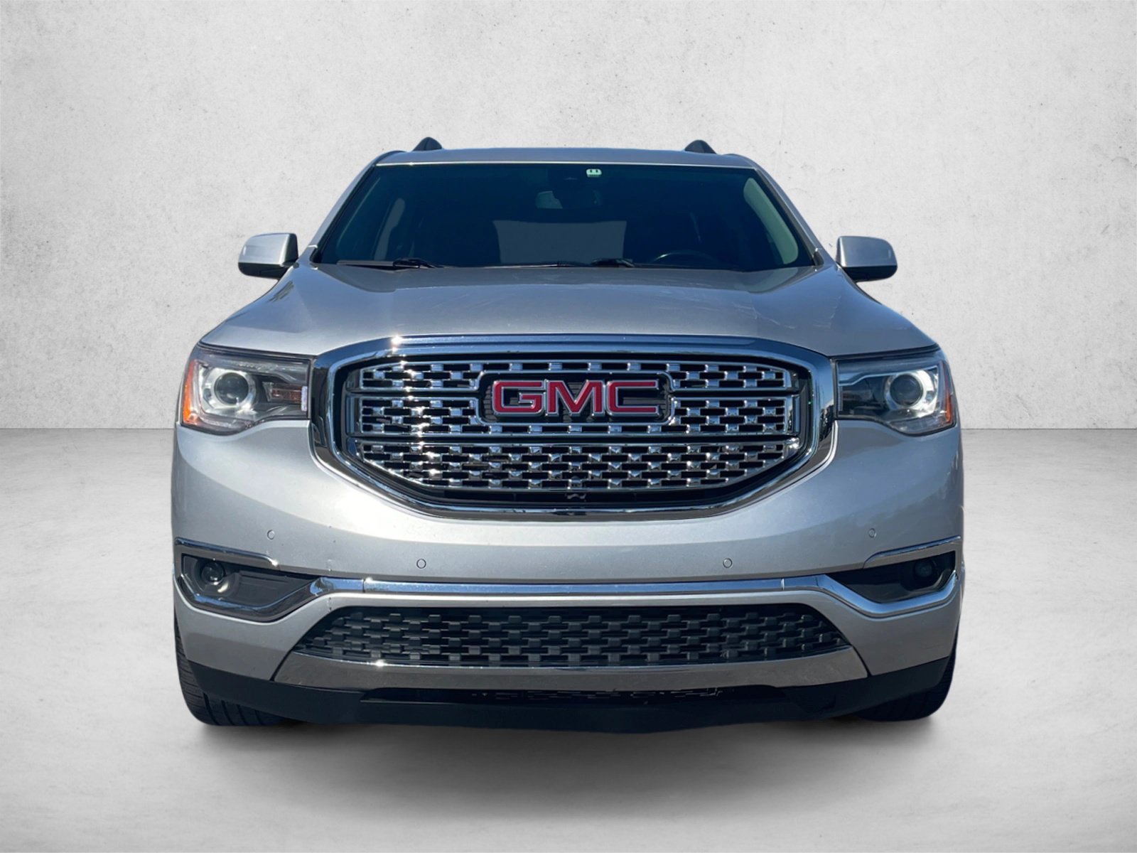 Used 2019 GMC Acadia Denali AWD/4WD image 2