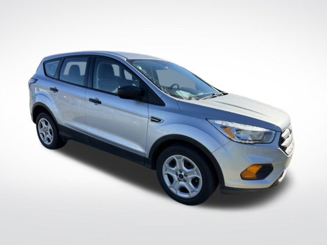 Used 2017 Ford Escape S FWD image 3