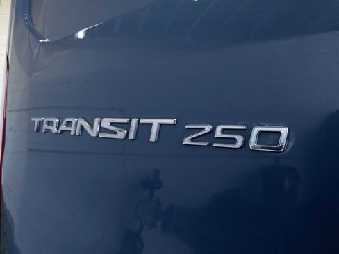 Used 2020 Ford Transit 250 148 High Roof Extended image 9