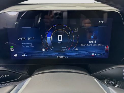 Used 2025 Chevrolet Equinox LT w/ Convenience Package II image 15