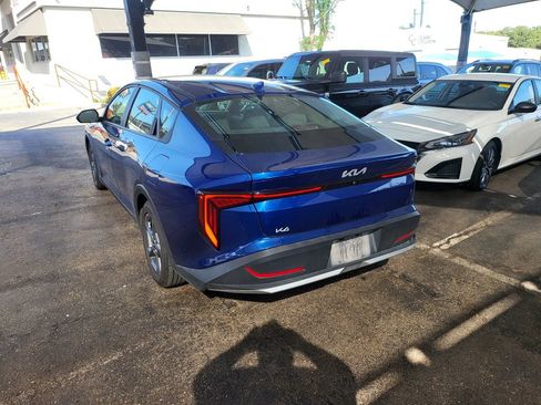 Used 2025 Kia K4 FWD image 9