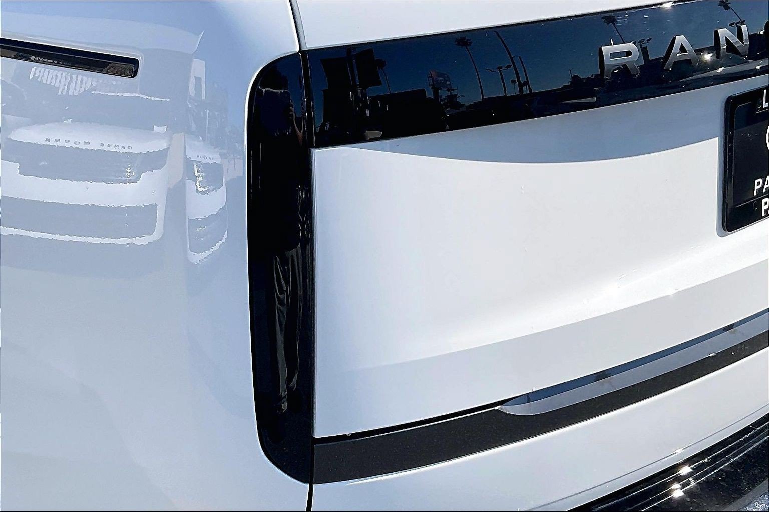 New 2026 Land Rover Range Rover SE AWD/4WD image 8