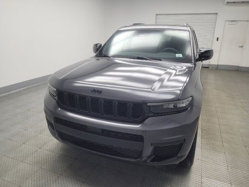 Used 2023 Jeep Grand Cherokee L Laredo AWD/4WD image 15