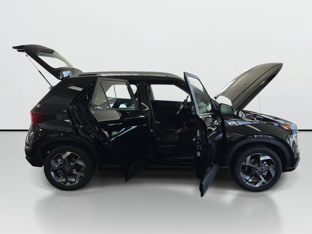 New 2026 Hyundai Venue SEL FWD image 9