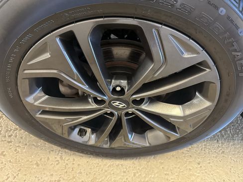 Used 2019 Hyundai Santa Fe AWD image 34