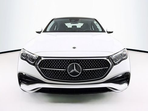 New 2026 Mercedes-Benz E 450 4MATIC Sedan image 2