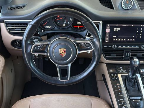 Used 2019 Porsche Macan AWD/4WD image 16