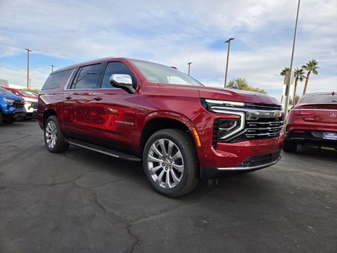 New 2025 Chevrolet Suburban Premier image 1