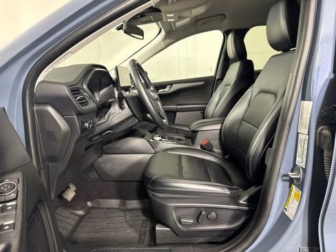 Used 2024 Ford Escape Platinum AWD/4WD image 11