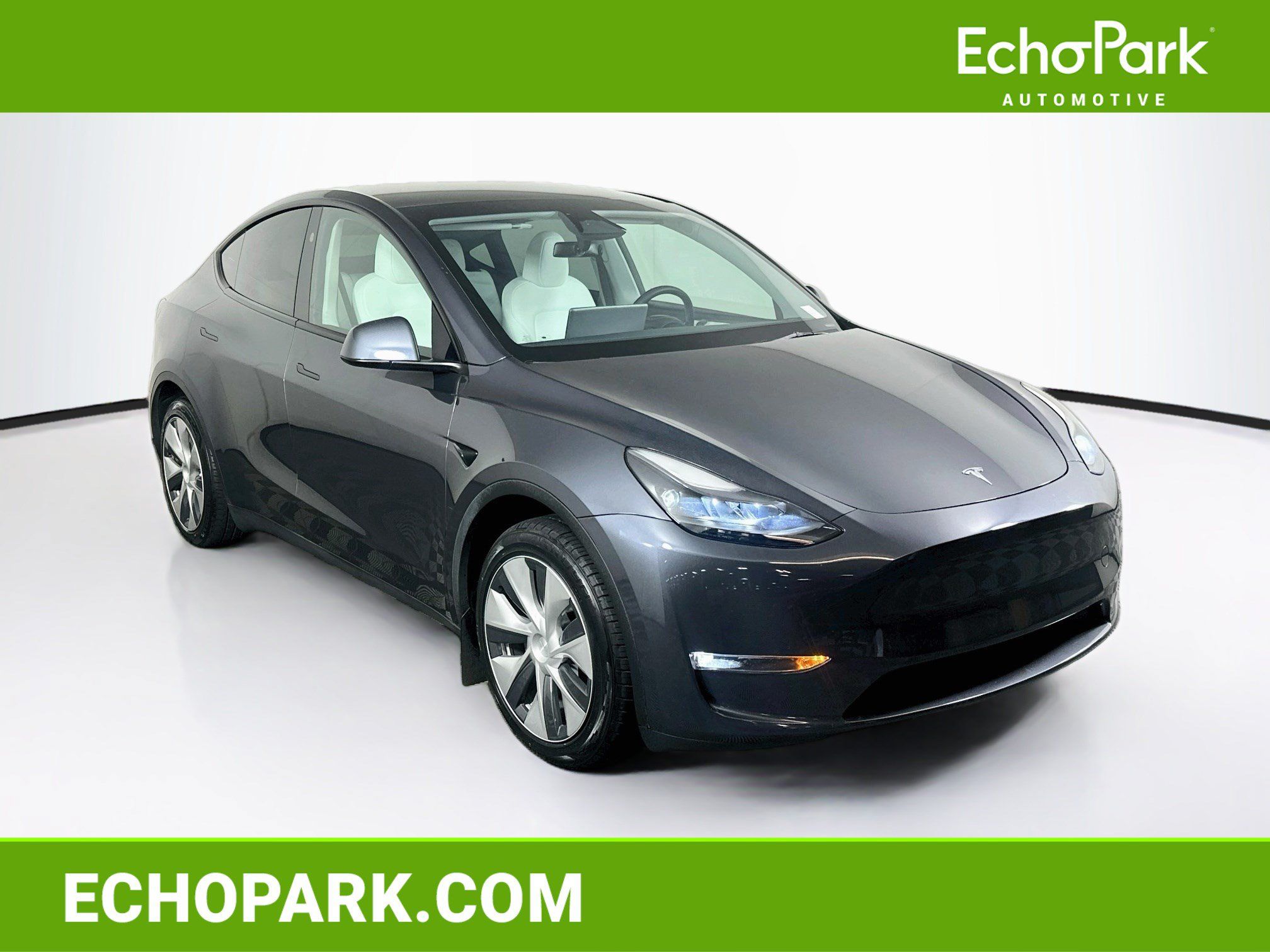 Used 2023 Tesla Model Y Long Range AWD/4WD image 1