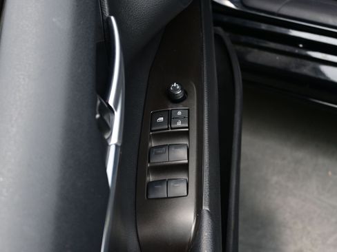 Used 2024 Toyota Camry SE FWD image 10