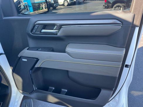 Used 2024 Chevrolet Silverado 1500 ZR2 image 29