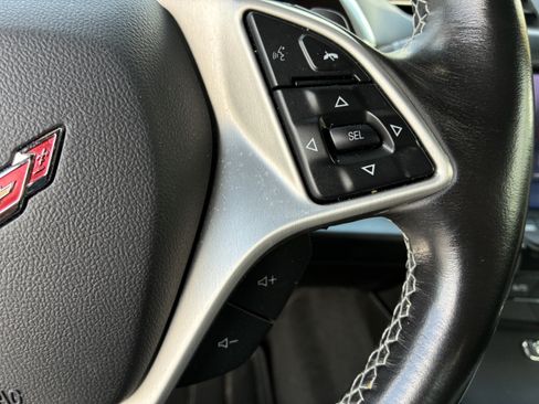 Used 2019 Chevrolet Corvette Stingray Coupe w/ 1LT RWD image 23
