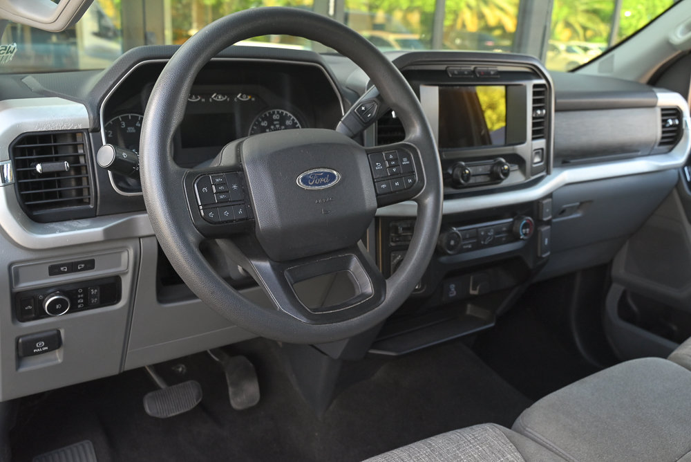 Used 2022 Ford F150 XLT w/ Trailer Tow Package RWD image 11