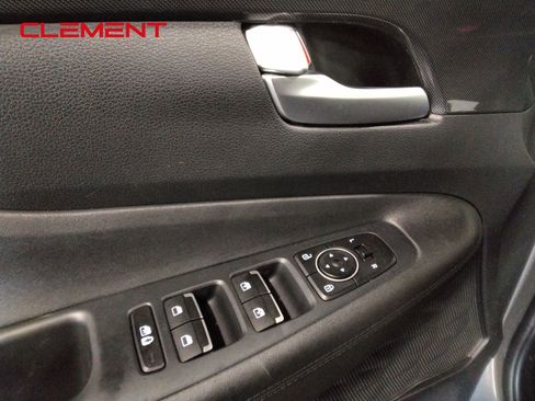 Used 2023 Hyundai Santa Fe SEL image 28