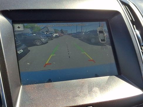 Used 2018 Ford Edge Titanium w/ Equipment Group 301A AWD/4WD image 19