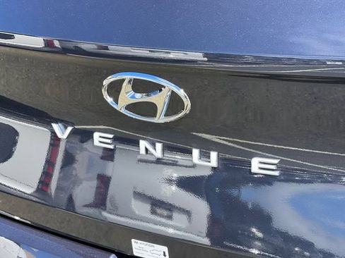 New 2026 Hyundai Venue SEL FWD image 8