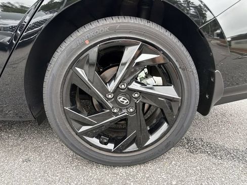 New 2026 Hyundai Elantra SEL Sport Premium FWD image 19