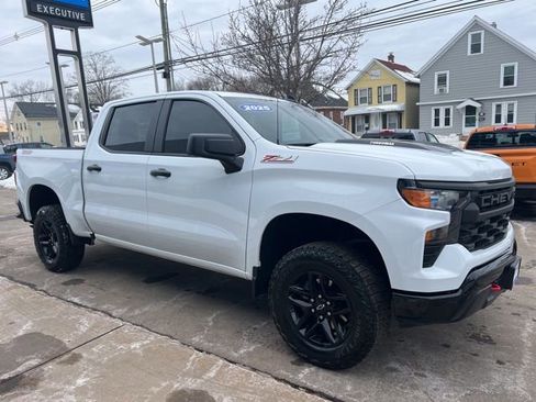 Used 2025 Chevrolet Silverado 1500 Custom Trail Boss image 8