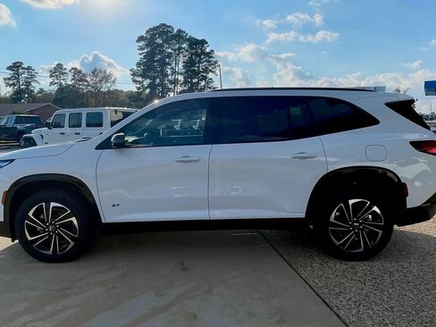 New 2026 Buick Enclave Sport Touring image 4