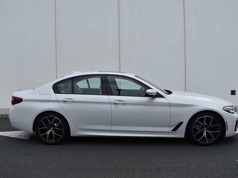 Used 2023 BMW 530i xDrive w/ M Sport Package AWD/4WD image 4