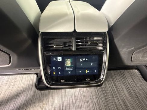 Used 2023 Rivian R1S Adventure AWD/4WD image 24