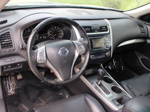 Used 2015 Nissan Altima 2.5 SL image 18