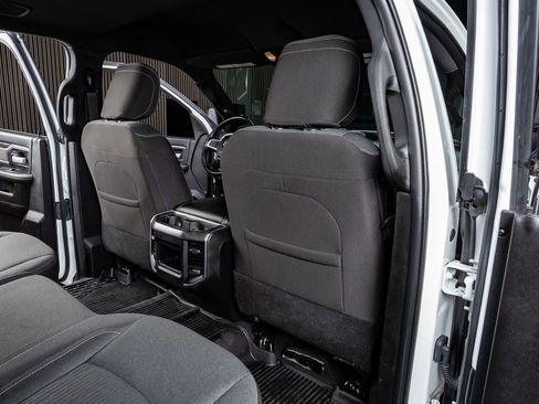 Used 2024 RAM 3500 Lone Star w/ Sport Appearance Package image 31