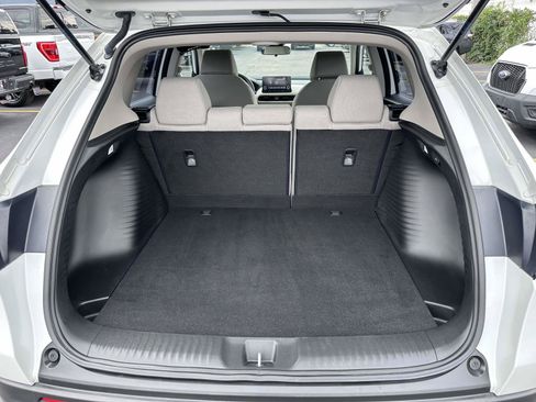 Used 2023 Honda HR-V LX image 8