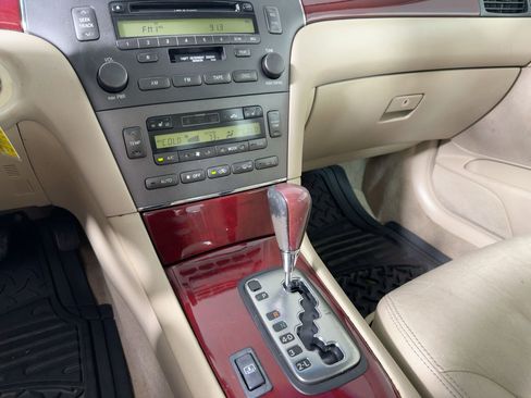 Used 2004 Lexus ES 330 image 16