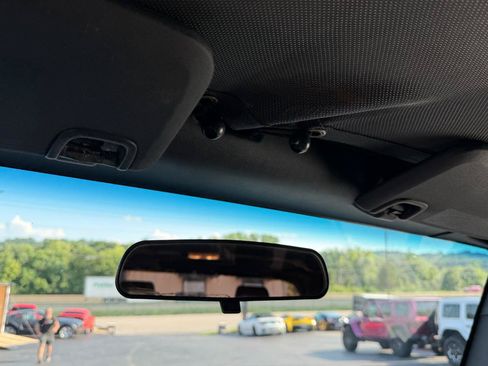 Used 2012 Jeep Wrangler Sahara w/ Connectivity Group AWD/4WD image 28