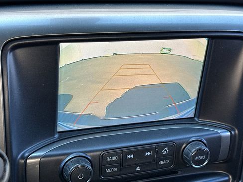 Used 2018 Chevrolet Silverado 1500 LT w/ LT Eassist Package image 26