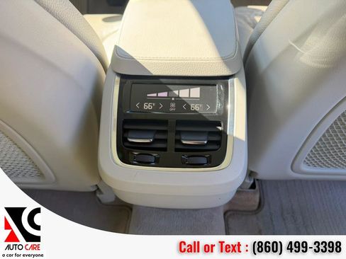 Used 2016 Volvo XC90 T6 Momentum w/ Momentum Plus Package image 13