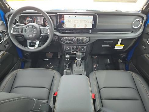 New 2026 Jeep Wrangler Unlimited Sahara w/ Safety Group AWD/4WD image 9