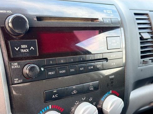 Used 2011 Toyota Tundra 4x4 Double Cab image 13