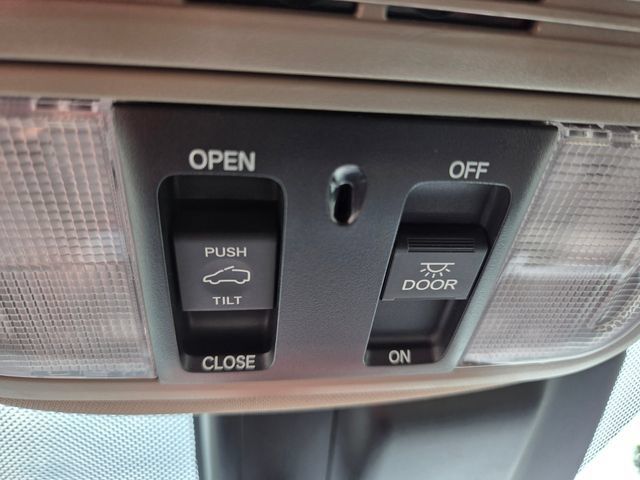 Used 2018 Honda Odyssey EX-L image 36