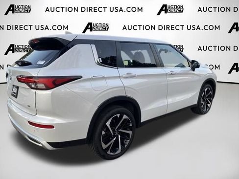 Used 2024 Mitsubishi Outlander SE AWD/4WD image 24