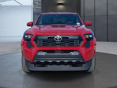 Used 2024 Toyota Tacoma TRD Sport image 9