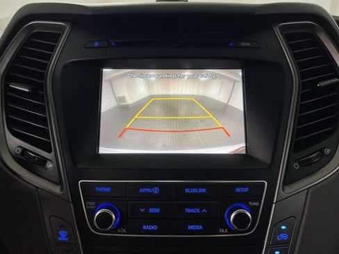 Used 2017 Hyundai Santa Fe Sport FWD image 14