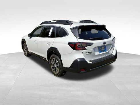 Used 2024 Subaru Outback Premium AWD/4WD image 9